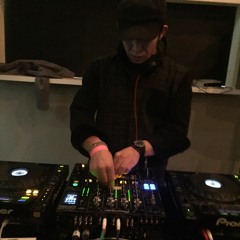 DJ SHUN