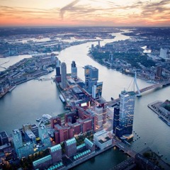 Kelly van den Hoven 1