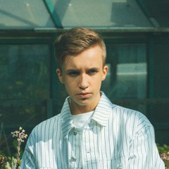 Миша Смирнов