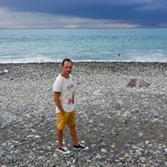 Александр Гоголев