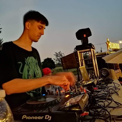 Stream Francisco Torres music Listen to songs, albums, playlists for