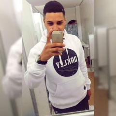 Raphael Moura