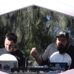Fractal Loopers