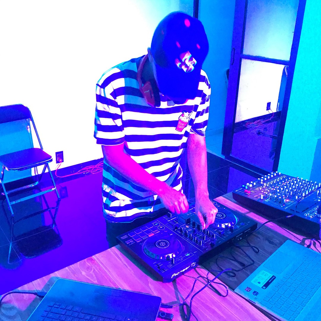 Stream DJ Chucky music | Listen to songs, albums, playlists for