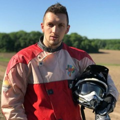 Константин Хомутов