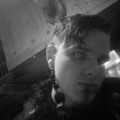 Spooky (the alien vampire)