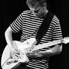 Alfie Guitar