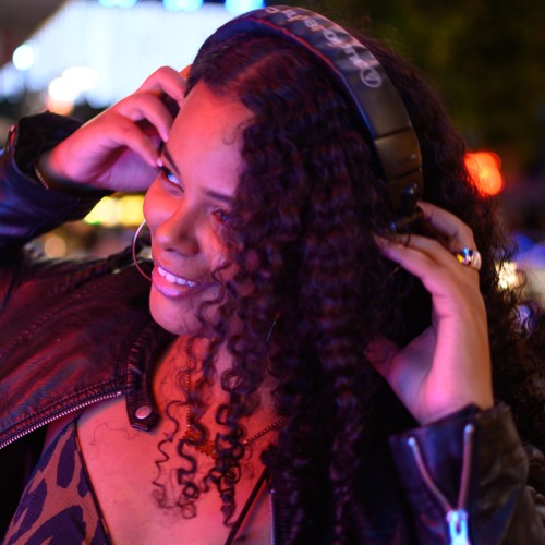 DJ SARA T — artist photo