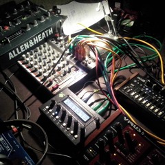 AnalogueAlien1010 & Josch