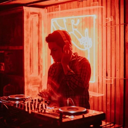 Stream Juanelo music | Listen to songs, albums, playlists for free on ...
