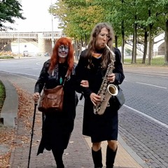 vanita & johanna monk