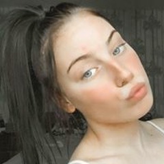 Chloe Dean