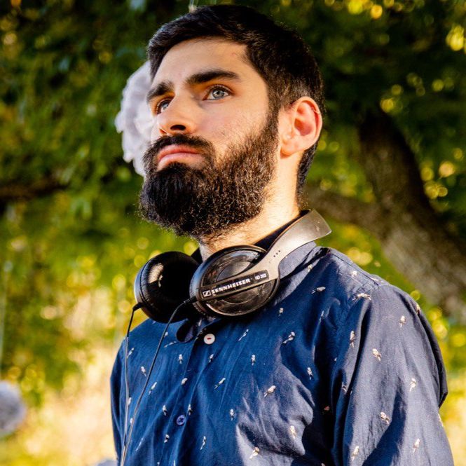 amoverlospies cover art