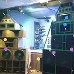 D'AKISOUNDSOISTEM
