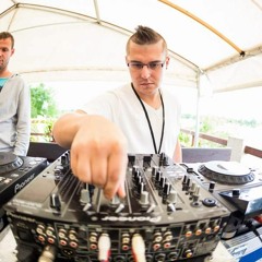 Radoslav DartTee Pešek