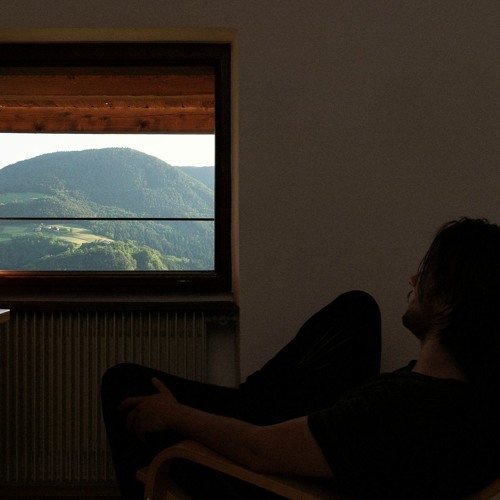 Koen Hoets - Lost In Neuronic Atmosphere
