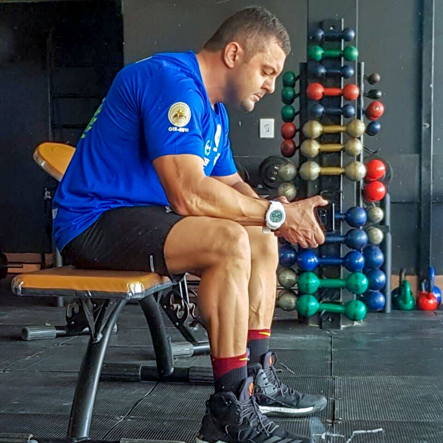 Influência da musculação no tamanho dos seios das mulheres