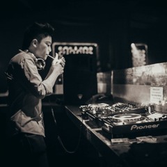 DJ Wayne Hau