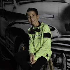 DJLarZzz