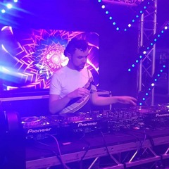 Michna - Solid Gold [Feat. MNDR] (K3NNY Remix)