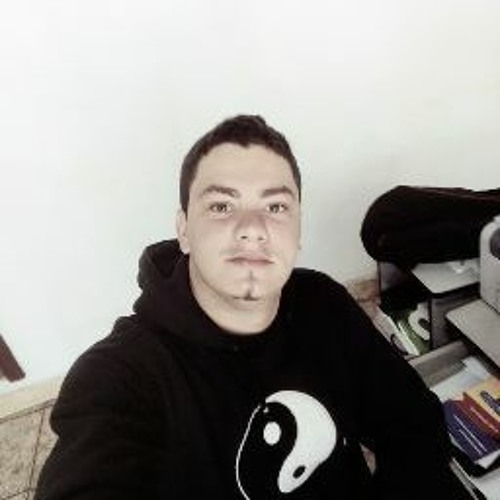 Henrique Carvalho’s avatar