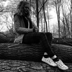 LuUU - "Listen before I go" by Billie Eilish