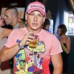 Владислав Артемьев