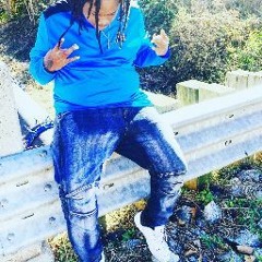 Trell Savage -Topic