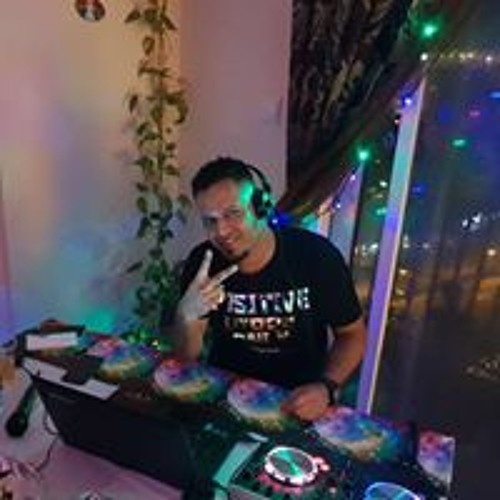 Stream Sandz🎧 music | Listen to songs, albums, playlists for free on SoundCloud Sandz🎧