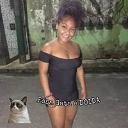Sabrina Araujo’s avatar
