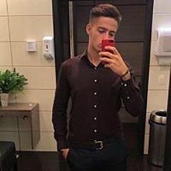 Enzo Esmanhotto
