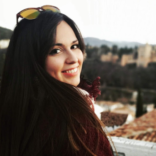 Stream Aurora Valladares Suárez Listen to podcast episodes online for