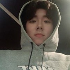 동현