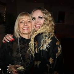 angie