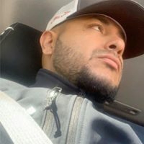 Roberto Hernandez’s avatar