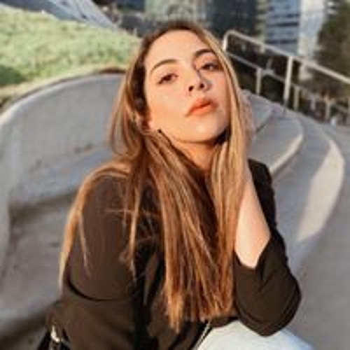 Naomi Silva’s avatar