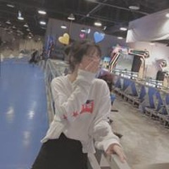 黄佩怡