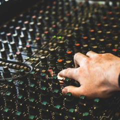 V-Studio