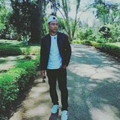 ရန္နိုင္ ထြန္း