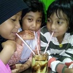 Agvia Maulydha
