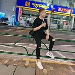 Trung Lê