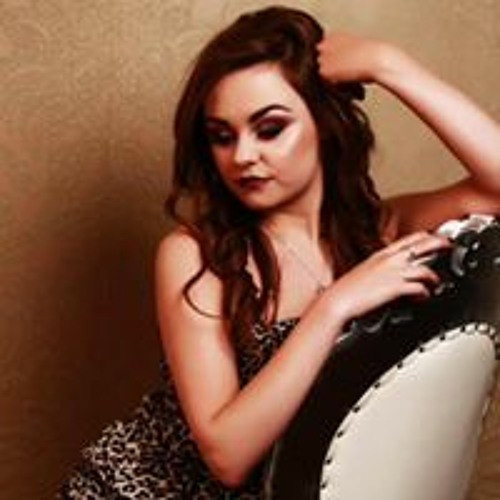 Michaela Louise Newsome’s avatar