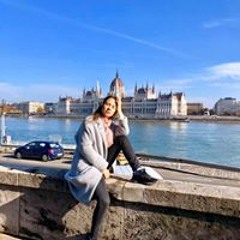 Александра Колесникова