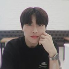 김동욱