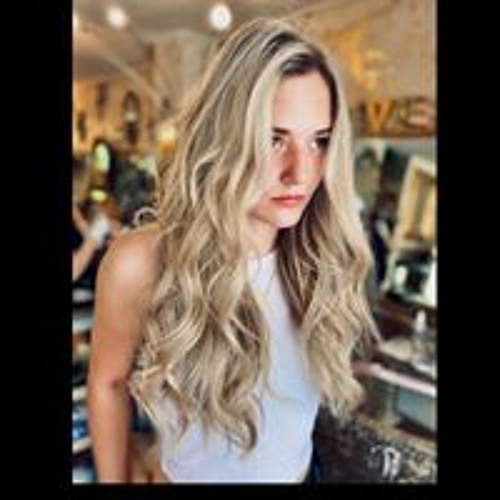 Chiara Kern’s avatar