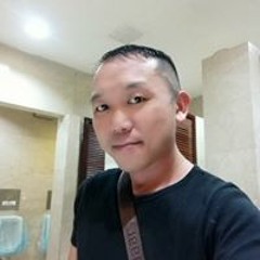 Tan Robert