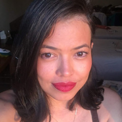 Ana Claudia Araujo Lima