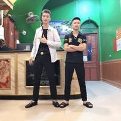 Quyết Con