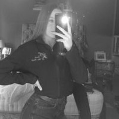 katie mills 😜😈