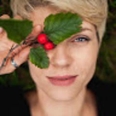 Ира Челомова